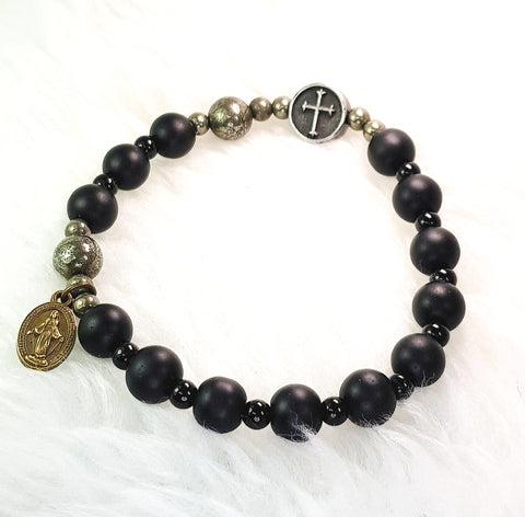 BRACELET - 'LEAD ME LORD' HANDCRAFTED BLACK ONYX BEADS ROSARY BRACELET c/w MIRACULOUS MEDAL BB101